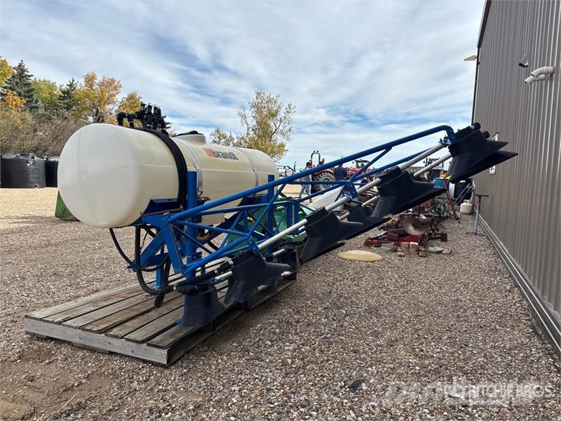 Brandt 18 ft 3-Point Hitch Sprayer Tažené postřikovače