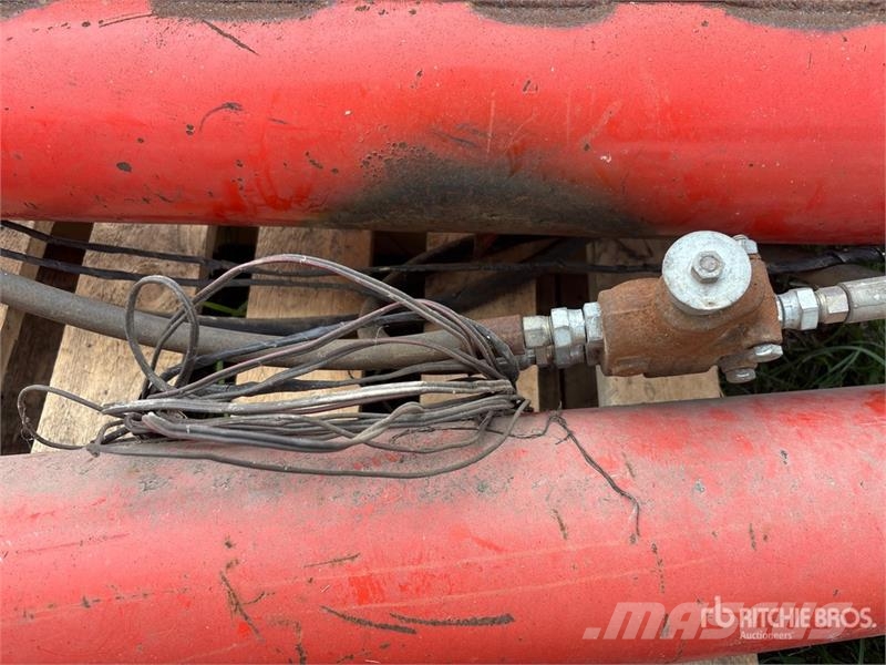 Brandt 18 ft Unload Grain Auger 农作物机械加工存储设备 - 其他
