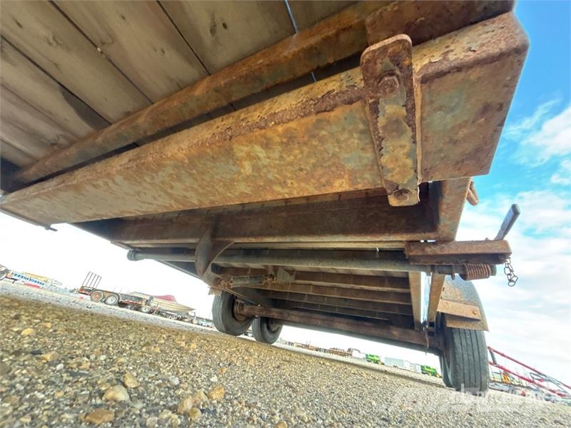 Brandt 22 ft T/A Tilt Deck Trailer 平板拖车