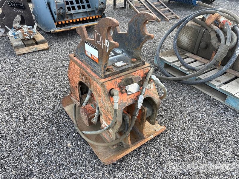 Brandt 23 in Plate Compactor Attachment - Fits John Deere Trilmachines