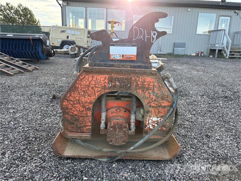 Brandt 23 in Plate Compactor Attachment - Fits John Deere Trilmachines