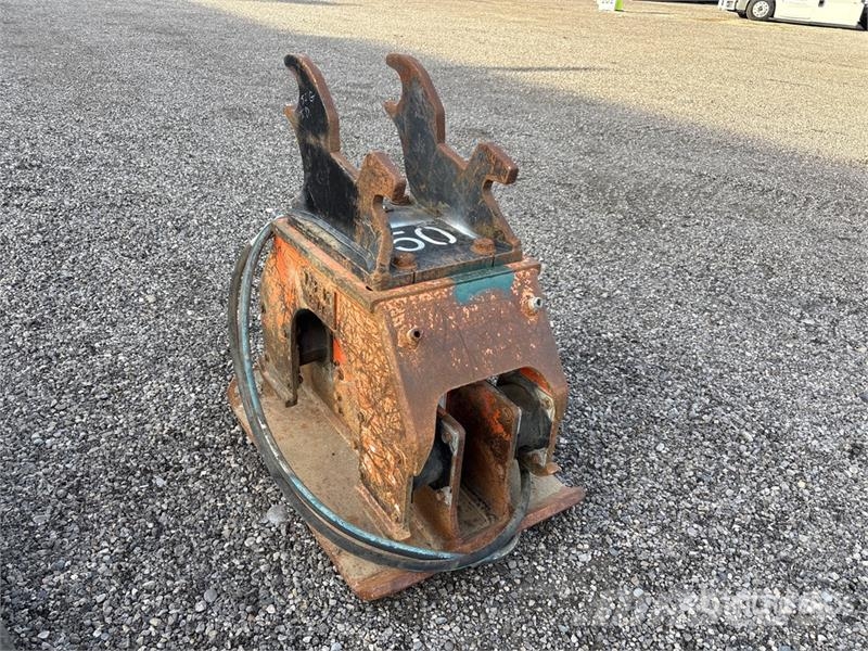 Brandt 23 in Plate Compactor Attachment - Fits John Deere Trilmachines