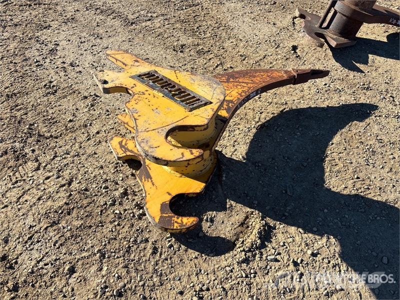 Brandt 250 Series 40 in Q/C Excavator Ripper - Fits WBM 2 Scarificatori