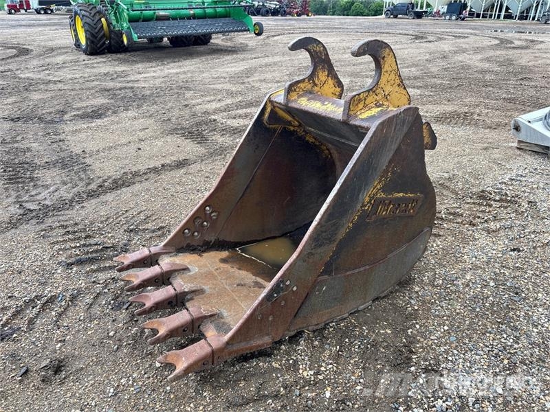 Brandt 40 in Digging Excavator Bucket - Fits John Deere 2 Κουβάδες