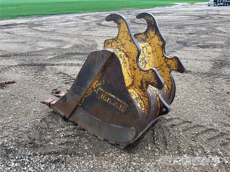 Brandt 40 in Digging Excavator Bucket - Fits John Deere 2 Κουβάδες