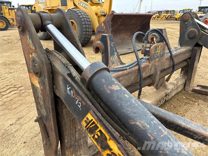 Brandt 50 in Q/C Wheel Loader Grapple - Fits Doosan DL250 Gripere