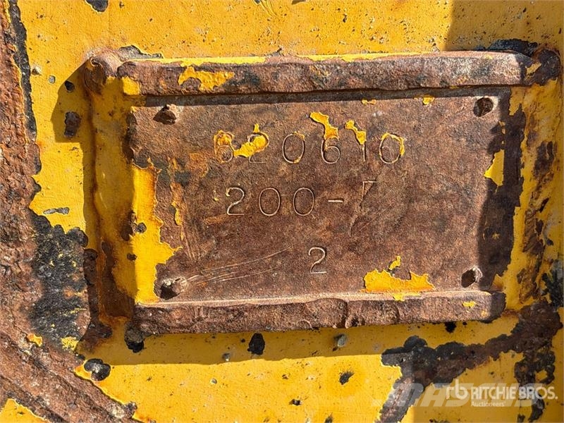 Brandt 60 in Q/C Cleanup Excavator Bucket - Fits 210GLC Κουβάδες