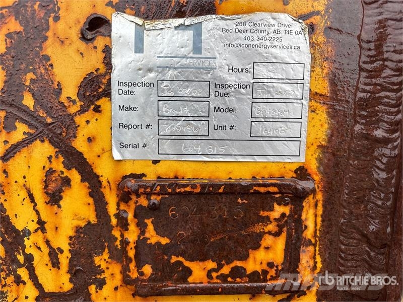 Brandt 66 in Q/C Cleanup Excavator Bucket - Fits John Dee دلاء