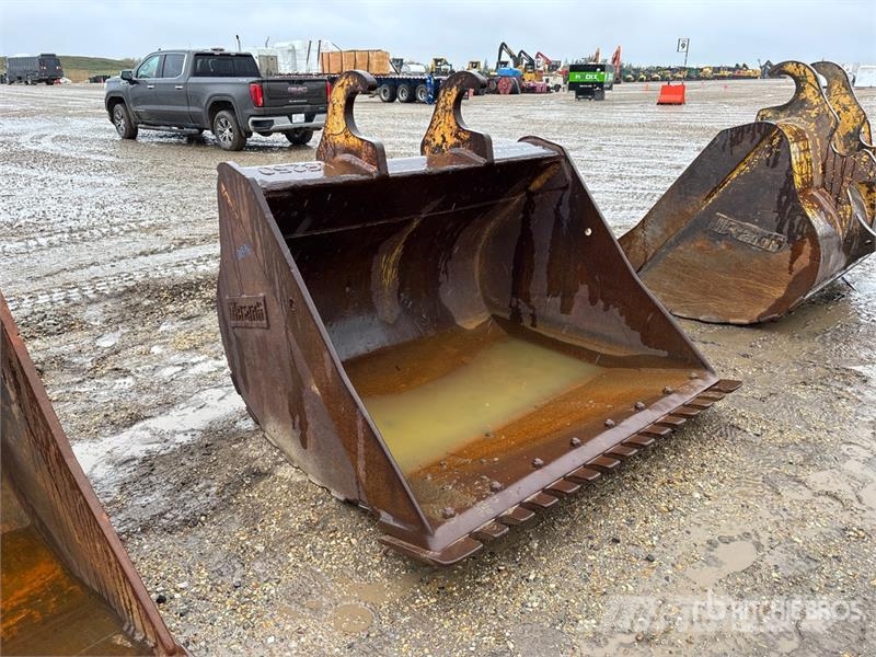 Brandt 66 in Q/C Cleanup Excavator Bucket - Fits John Dee دلاء