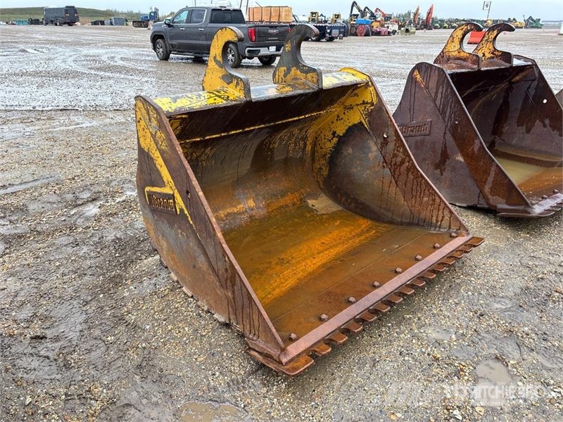 Brandt 66 in Q/C Cleanup Excavator Bucket - Fits John Dee دلاء