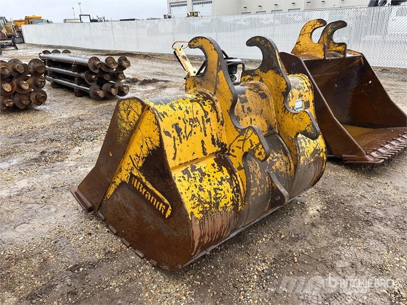 Brandt 66 in Q/C Cleanup Excavator Bucket - Fits John Dee دلاء