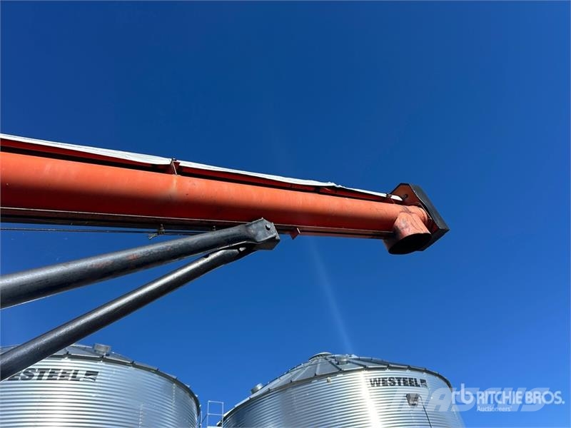 Brandt 7 in x 45 ft Grain Auger Транспортне обладнання