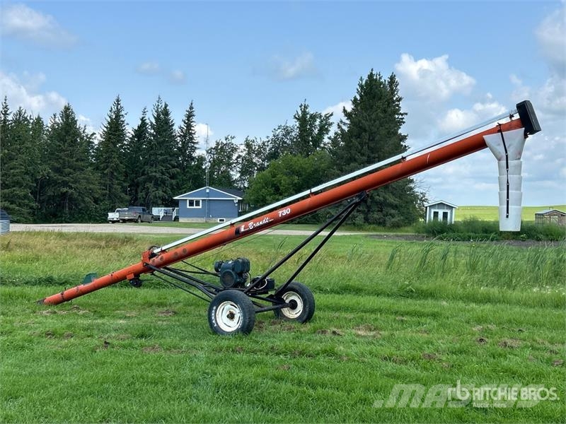 Brandt 730 7 in x 30 ft Grain Auger معدات نقل