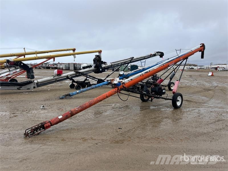 Brandt 735 6 in x 35 ft Grain Auger Dopravní zařízení