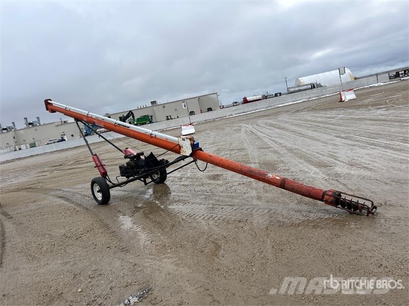 Brandt 735 7 in x 35 ft Grain Auger (Inoperable) Konveieriseadmed