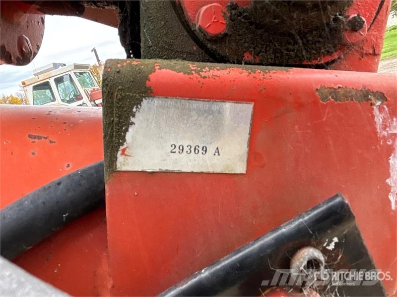 Brandt 740 معدات نقل