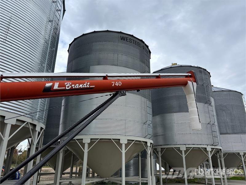 Brandt 740 معدات نقل