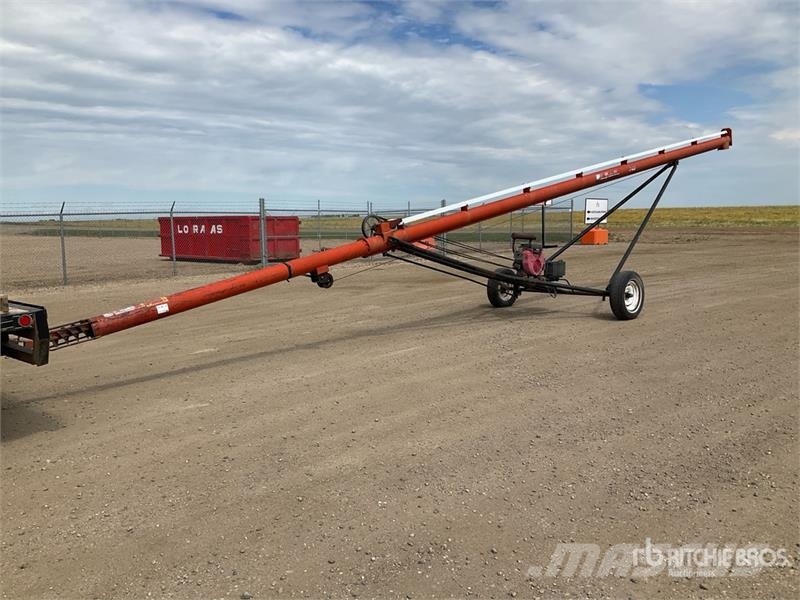 Brandt 745 7 in x 45 ft Grain Auger معدات نقل