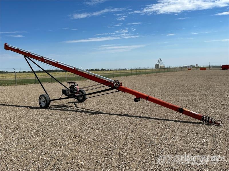 Brandt 745 7 in x 45 ft Grain Auger معدات نقل