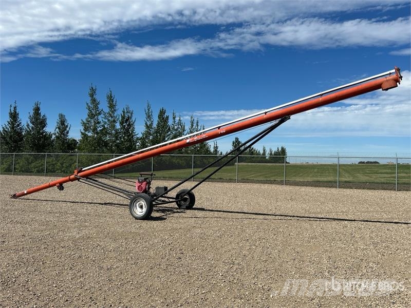 Brandt 745 7 in x 45 ft Grain Auger معدات نقل