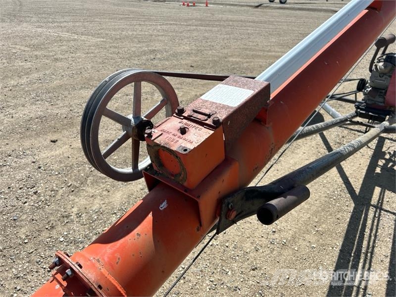 Brandt 745 7 in x 45 ft Grain Auger معدات نقل