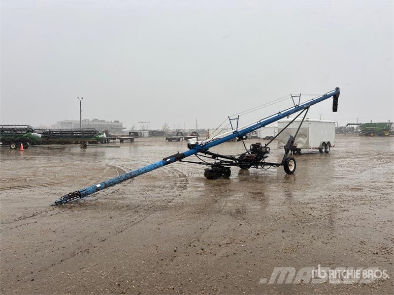 Brandt 750 6 in x 48 ft Grain Auger Sauterelle, tapis roulant, vis sans fin