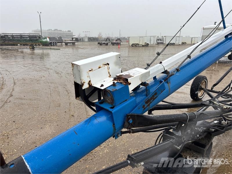 Brandt 750 6 in x 50 ft Grain Auger Sauterelle, tapis roulant, vis sans fin