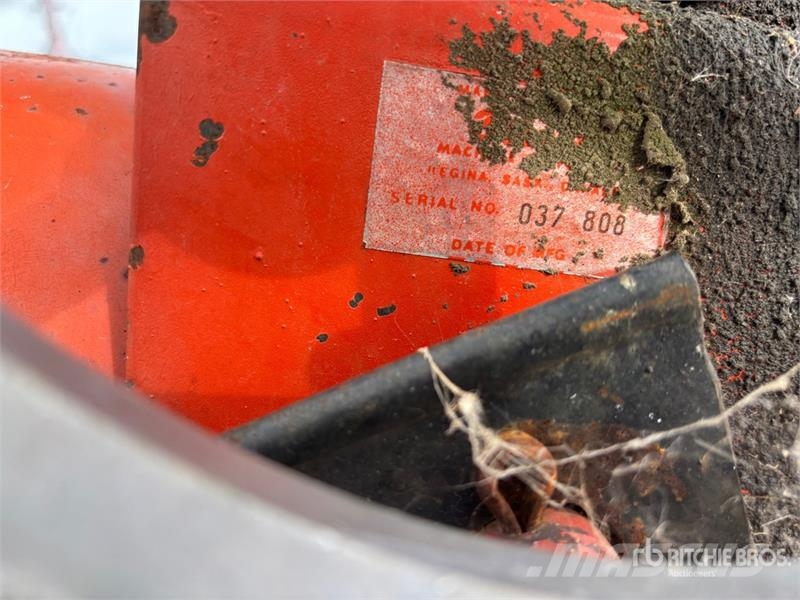 Brandt 751 7 in x 51 ft Grain Auger Транспортне обладнання