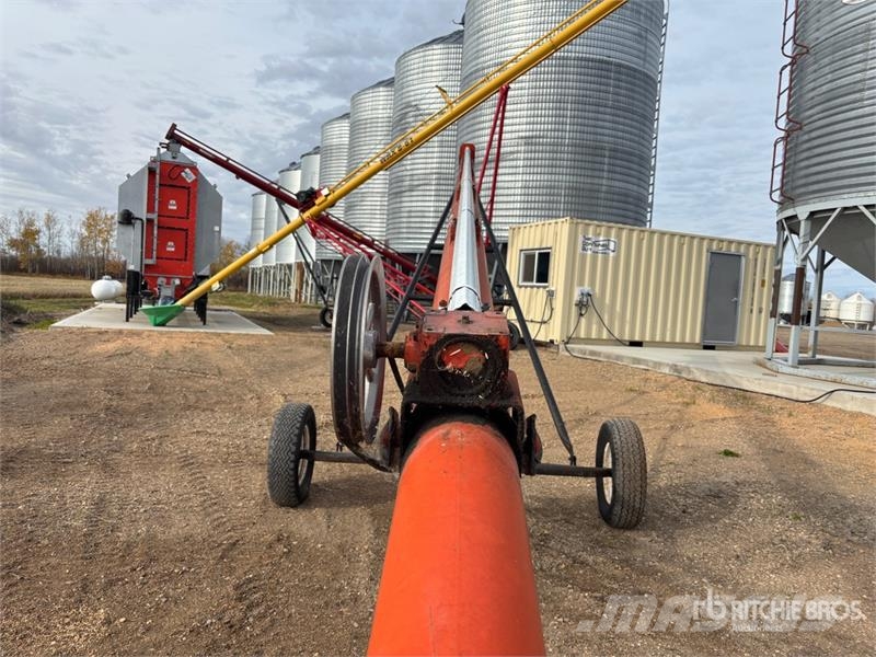 Brandt 751 7 in x 51 ft Grain Auger Транспортне обладнання