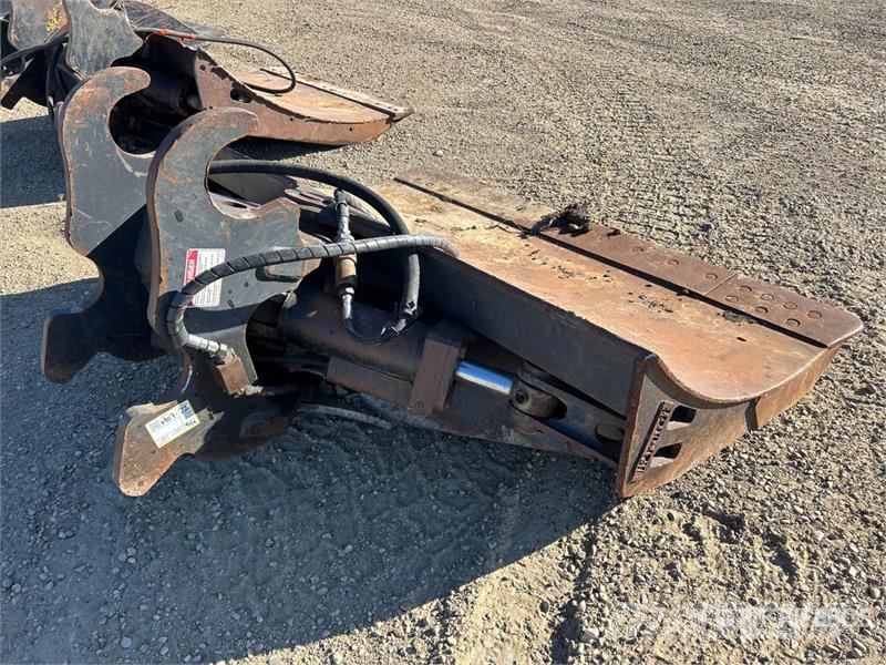 Brandt 84 in Q/C Excavator Chuck Blade - Fits John Deere Klinger