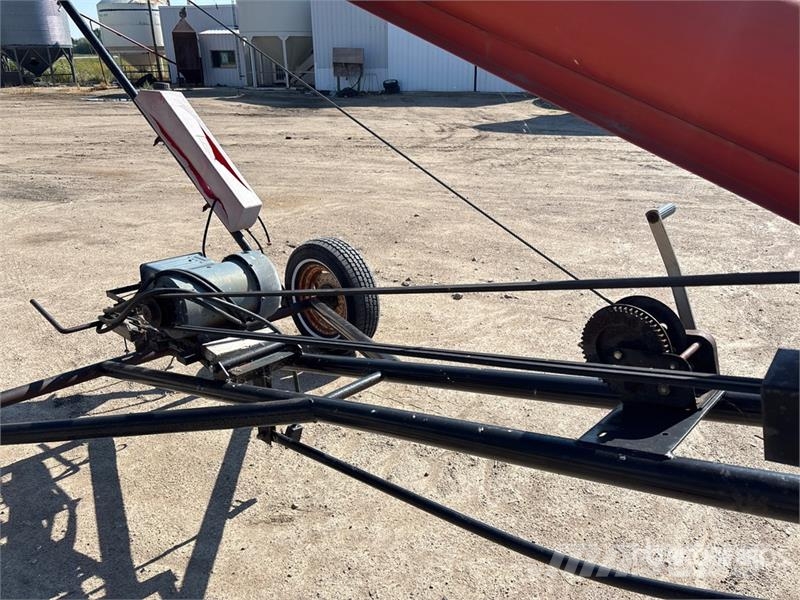 Brandt 840 8 in x 40 ft Grain Auger Material de transporte