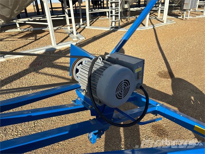 Brandt 842A 8 in x 42 ft Grain Auger Transportbånd