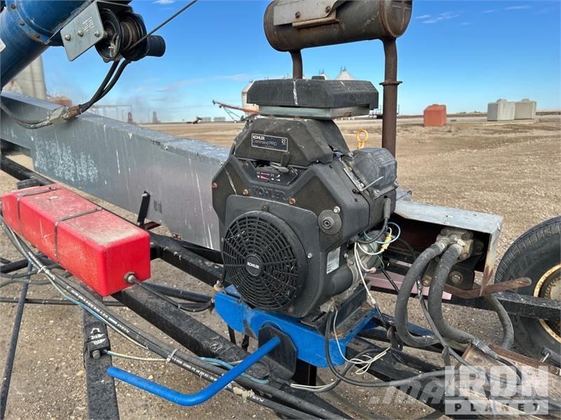 Brandt 852 8 in x 52 ft Grain Auger Attrezzature di trasporto