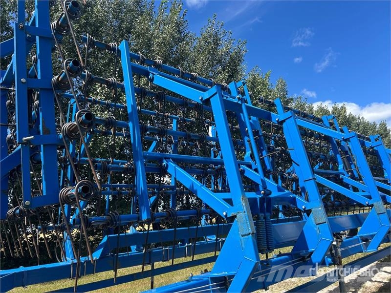 Brandt Commander 7000 70 ft Heavy Harrow Harver