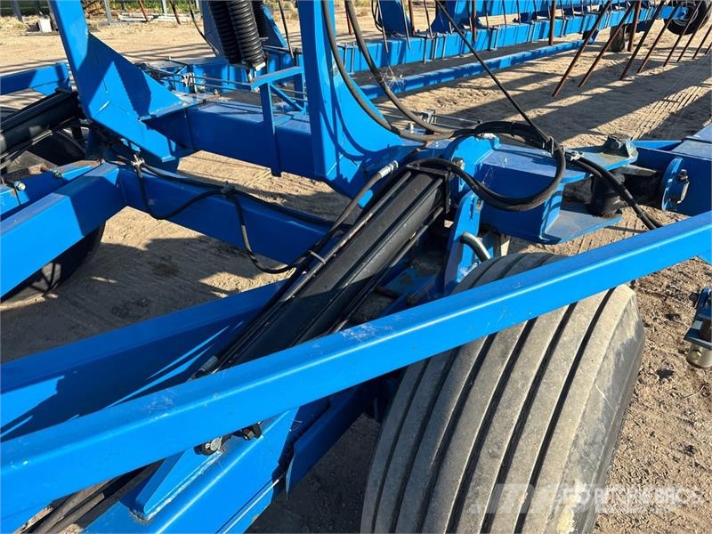 Brandt Contour Commander 8800 80 ft Heavy Harrow 钉齿耙