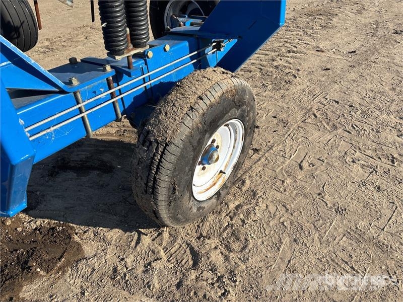 Brandt Contour Commander 8800 80 ft Heavy Harrow 钉齿耙