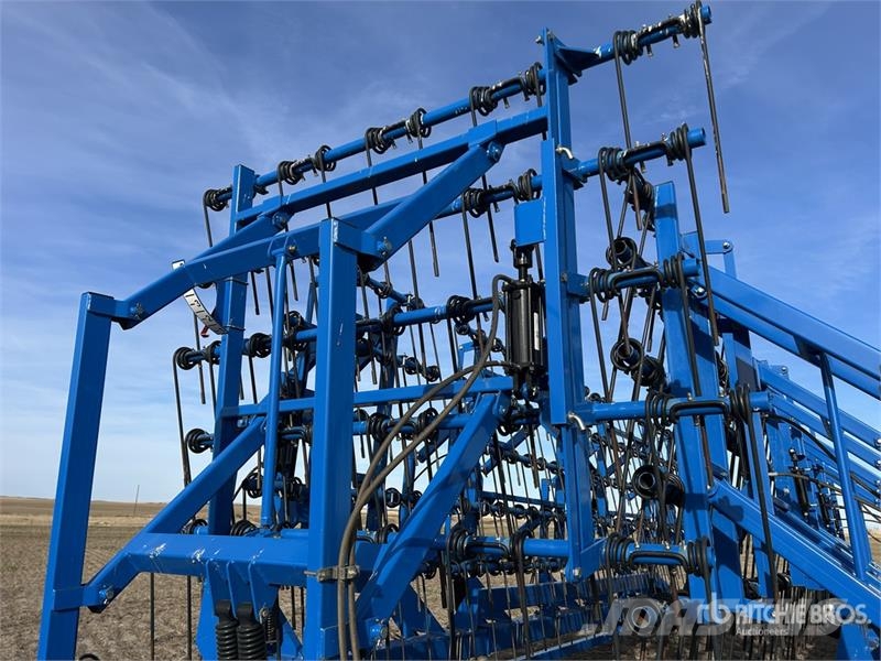 Brandt Countour Commander 8200 82 ft Heavy Harrow Gradas