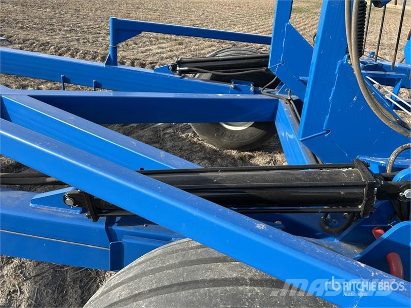 Brandt Countour Commander 8200 82 ft Heavy Harrow Gradas