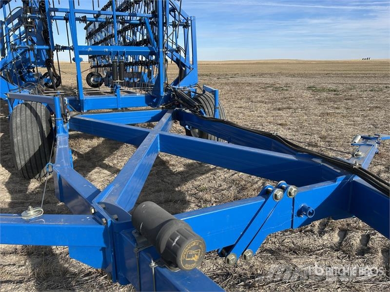 Brandt Countour Commander 8200 82 ft Heavy Harrow Gradas