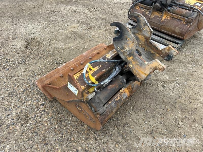 Brandt EX0060-BT42 42 in Hydraulic Tilting Bucket - Fits  دلاء