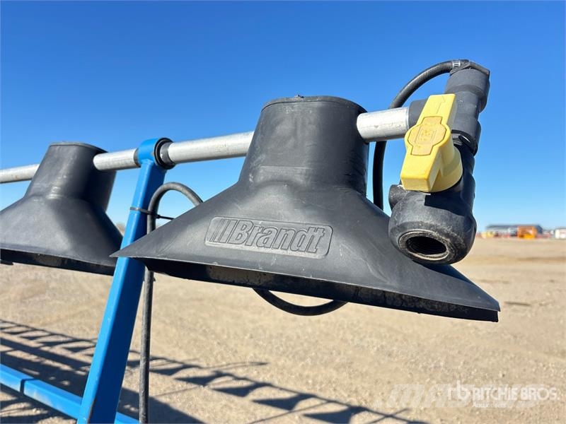 Brandt QF 1500 80 ft Pull-Type Sprayer Vučene prskalice