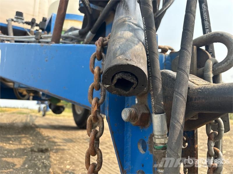 Brandt QF2000 90 ft Pull-Type Sprayer 牵引式喷雾机