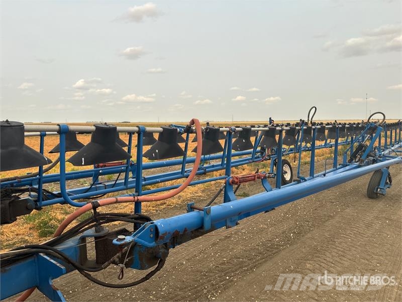 Brandt QF2000 90 ft Pull-Type Sprayer 牵引式喷雾机