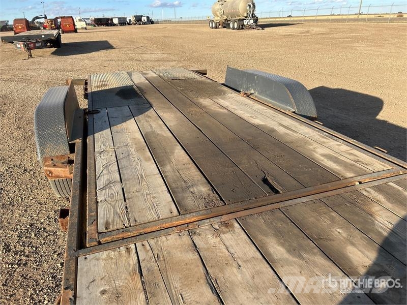 Brandt UBT822 22 ft T/A Tilt Deck Trailer Tieflader