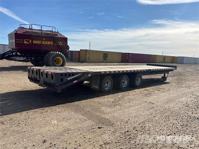 Brandt UPR1628 33 ft Tri/A Equipment Trailer Autonkuljetusperävaunut