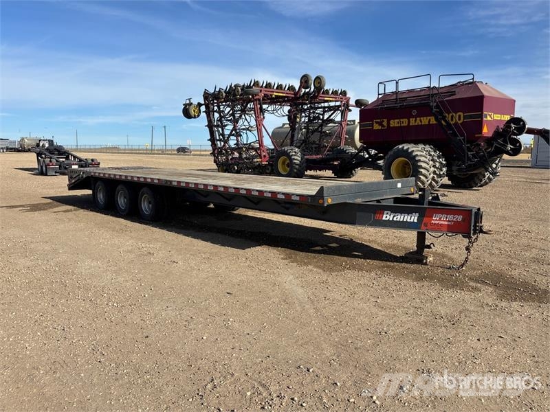 Brandt UPR1628 33 ft Tri/A Equipment Trailer Autonkuljetusperävaunut
