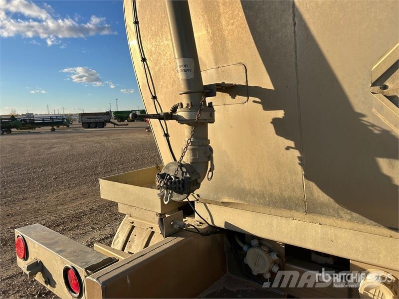 Brenner 37850 L Tri/A Tanker Trailer Прицепы-цистерны