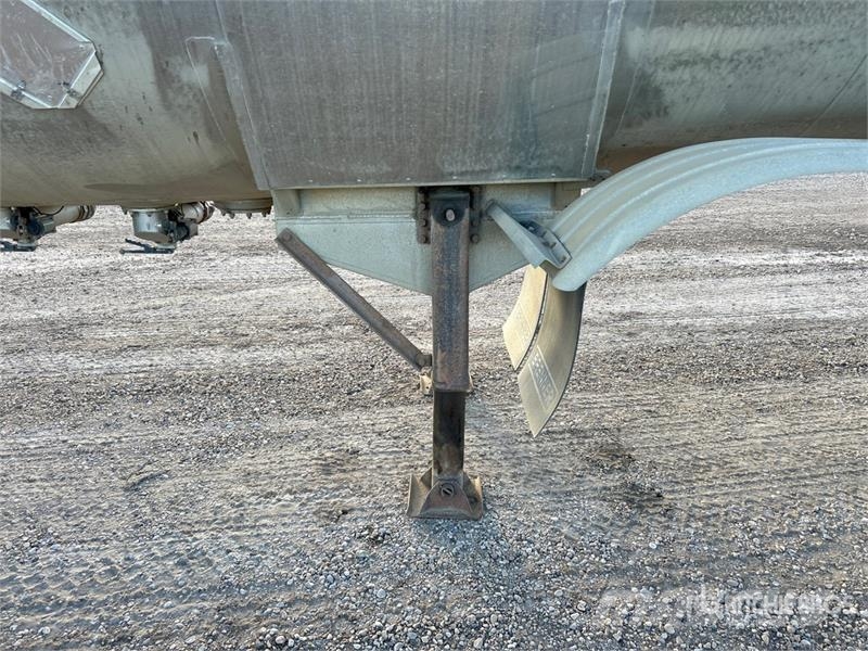 Brenner 37850 L Tri/A Tanker Trailer Прицепы-цистерны