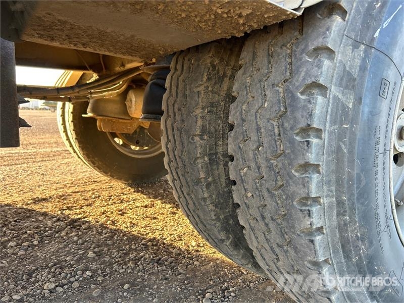 Brenner 37850 L Tri/A Tanker Trailer Прицепы-цистерны