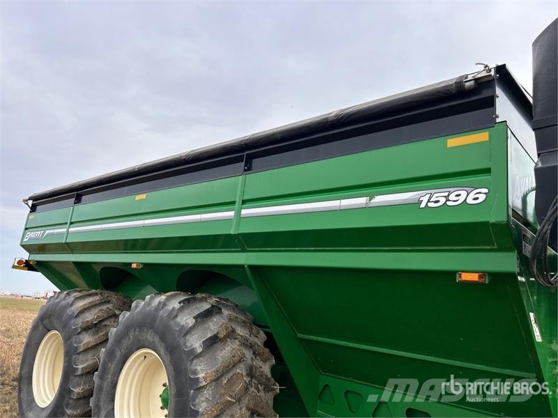 Brent 1596 1500 bu T/A Grain Cart مقطورة حبوب